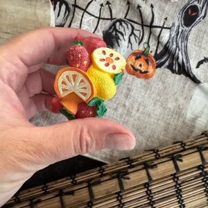 Vintage Mixed Fruit Set Of 5 Napkin Ring Holders Cherries Strawberries Resin